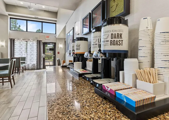 Bartlett Dog Friendly Lodging and Hotels