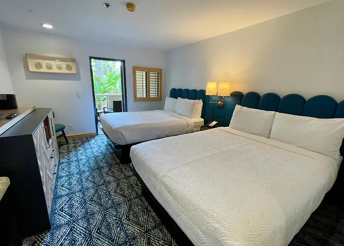 Avalon Dog Friendly Lodging and Hotels