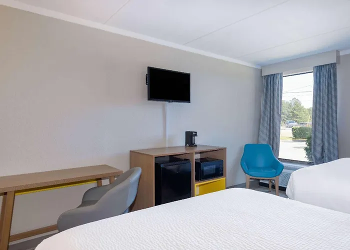 Fayetteville Dog Friendly Hotels