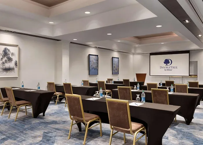 South San Francisco Dog Friendly Hotels