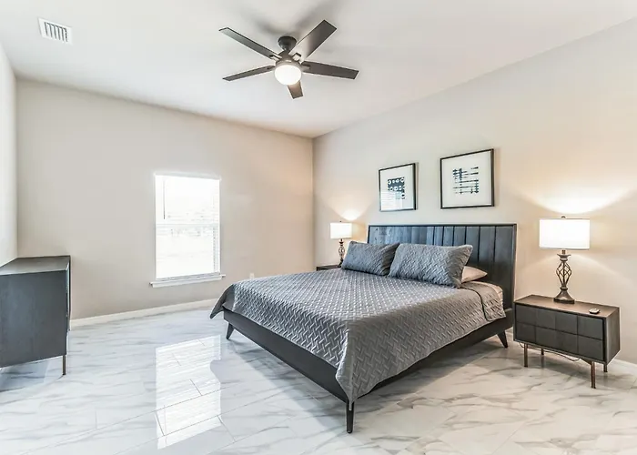 Lehigh Acres Dog Friendly Lodging and Hotels