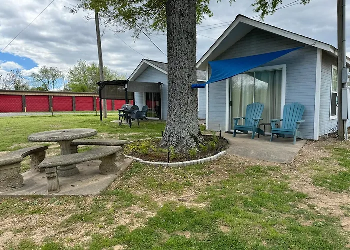 Yellville Motels