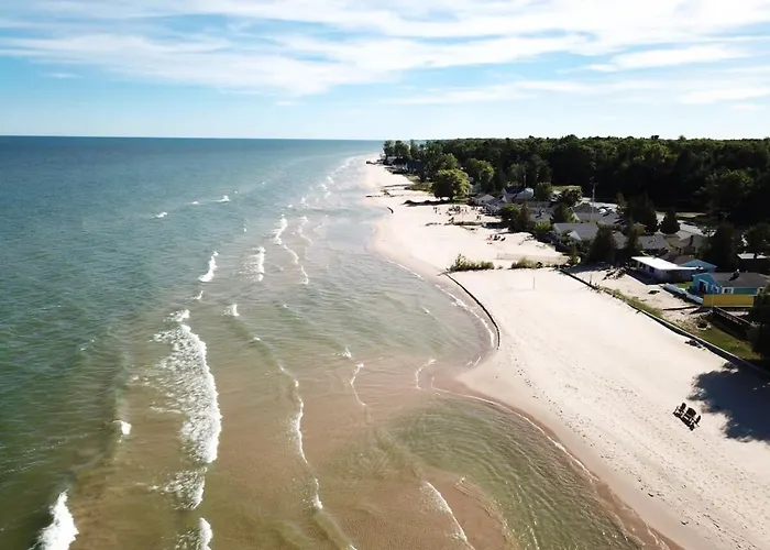 Oscoda Dog Friendly Lodging and Hotels