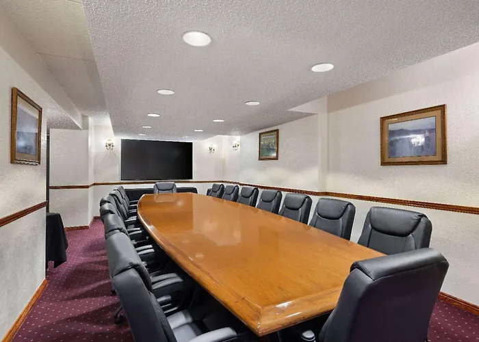 Shakopee Dog Friendly Hotels