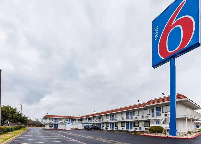 North Richland Hills Dog Friendly Lodging and Hotels