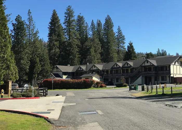 Twain Harte Motels