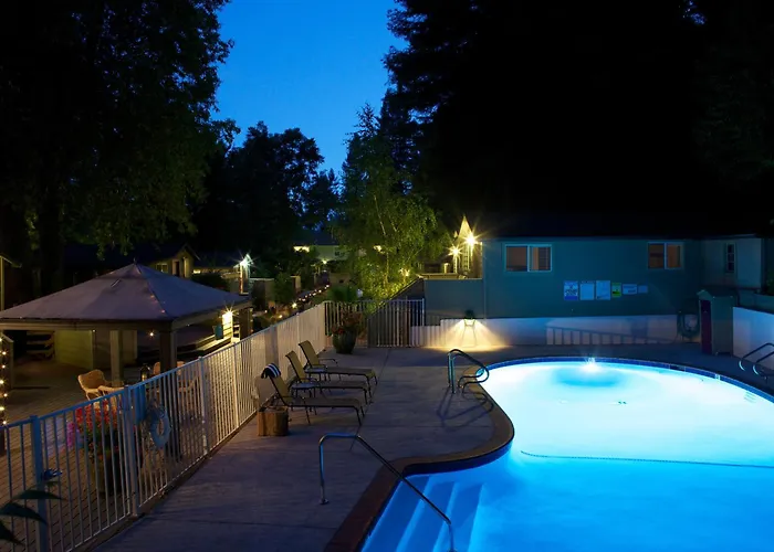 Guerneville Dog Friendly Lodging and Hotels