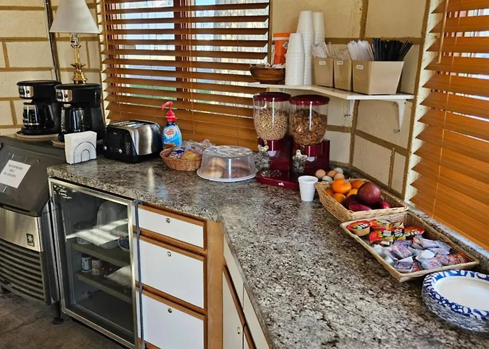 Poncha Springs Motels
