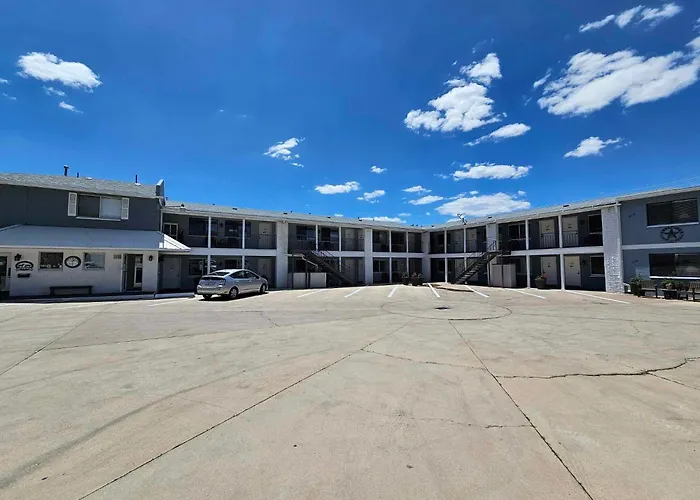 Williams Motels