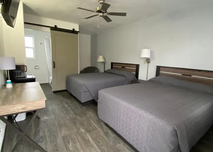 Columbia Motels