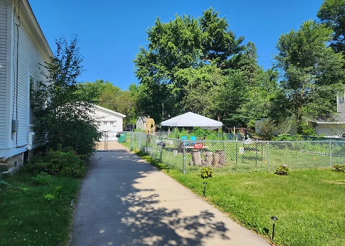 Wisconsin Rapids Dog Friendly Lodging and Hotels