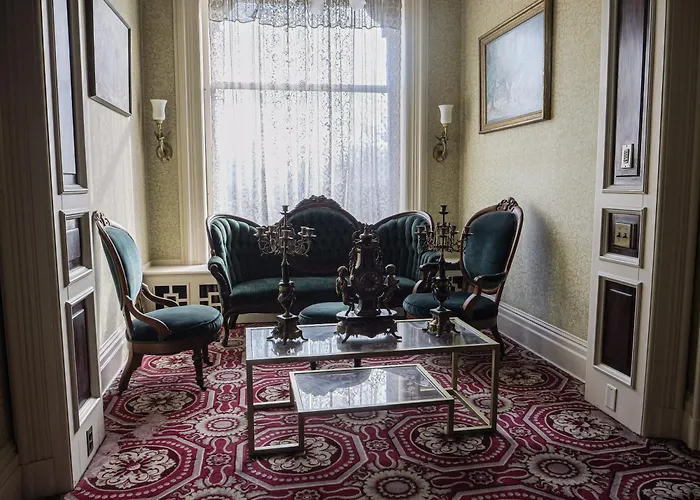 Kalamazoo Boutique Hotels