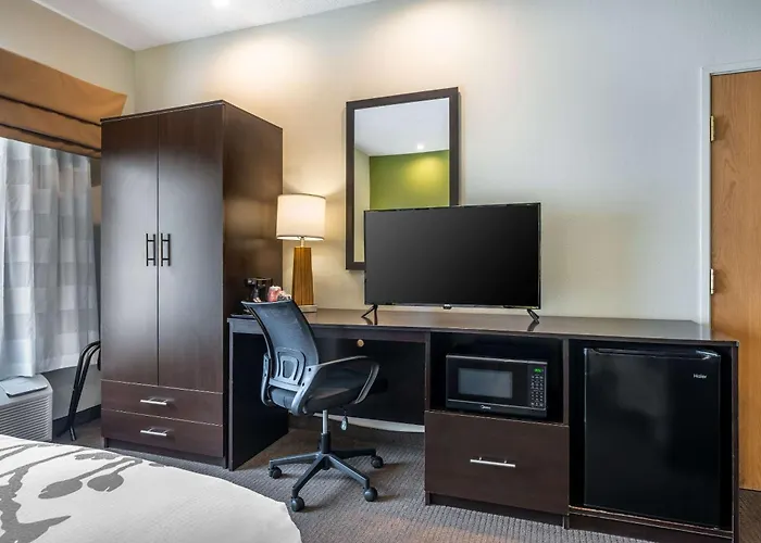 Henderson Dog Friendly Lodging and Hotels