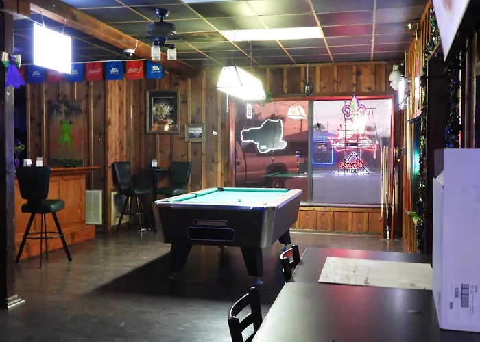 Port Sulphur Motels