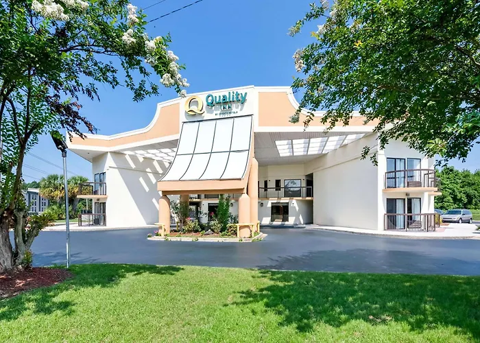 Selma Dog Friendly Lodging and Hotels