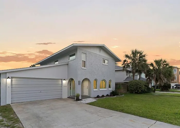 Vilano Beach Dog Friendly Lodging and Hotels
