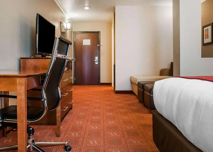 Farmington Boutique Hotels