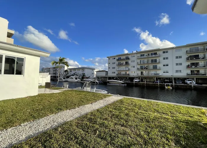 North Miami Beach Dog Friendly Lodging and Hotels
