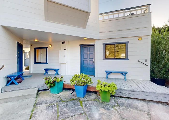 Stinson Beach Dog Friendly Lodging and Hotels