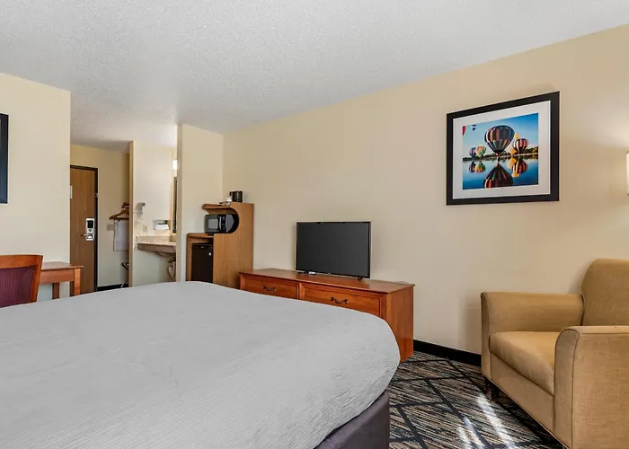 Pleasant Hill Motels