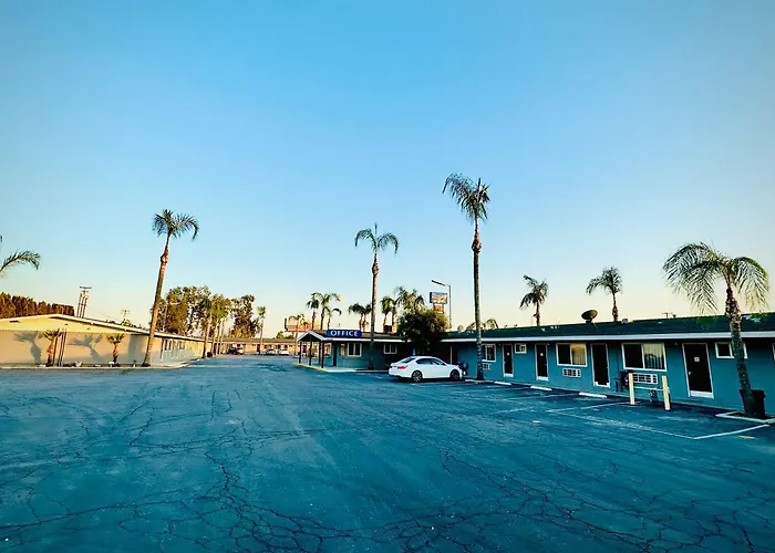 Kingsburg Motels