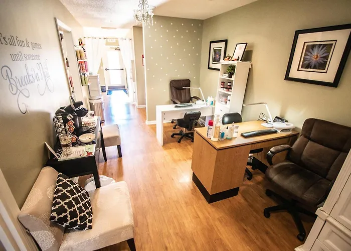 Best 5 Spa Hotels in Lake Lure for a Relaxing Getaway