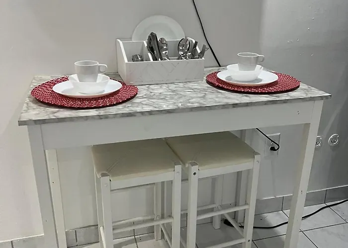 Hialeah Dog Friendly Lodging and Hotels