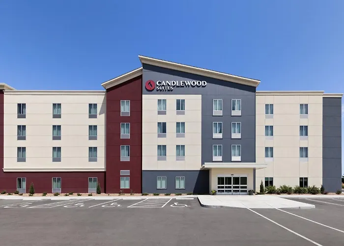 McPherson Dog Friendly Hotels