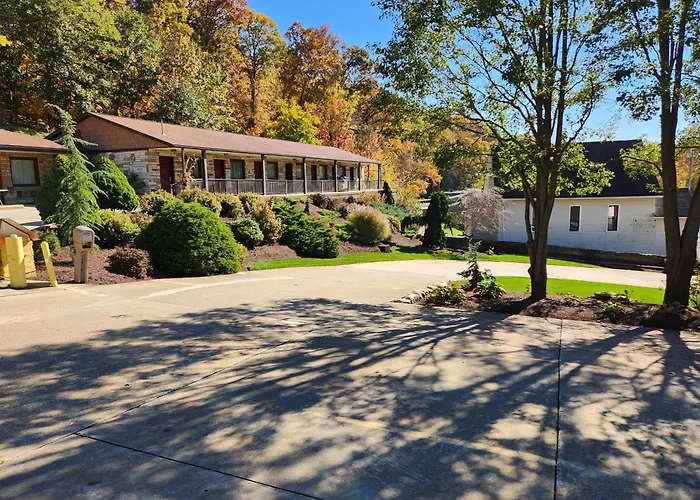 Waynesburg Motels