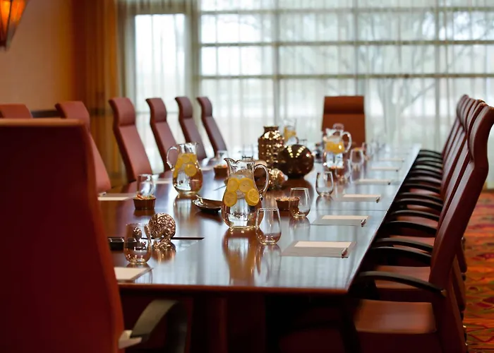 Best 3 Spa Hotels in Glendale for a Relaxing Getaway