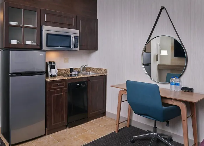 Farmington Hills Dog Friendly Lodging and Hotels