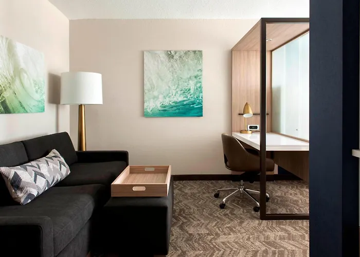 Land O' Lakes Dog Friendly Hotels