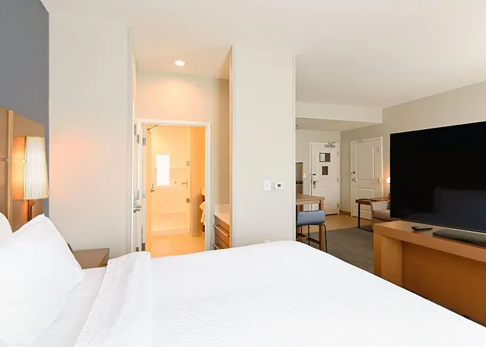 Midlothian Dog Friendly Lodging and Hotels