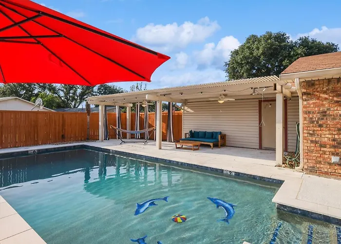 Carrollton Dog Friendly Lodging and Hotels