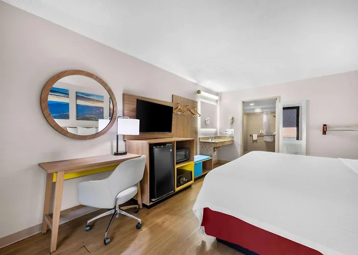 Creedmoor Motels