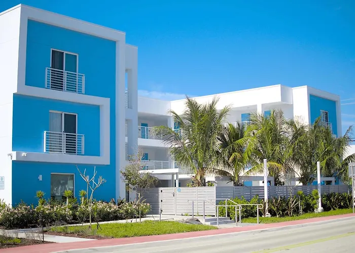 Lauderdale-by-the-Sea Dog Friendly Lodging and Hotels