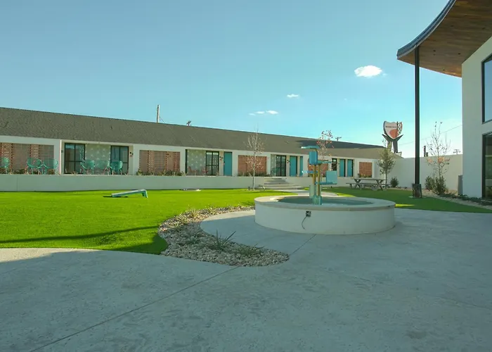 Stephenville Dog Friendly Lodging and Hotels