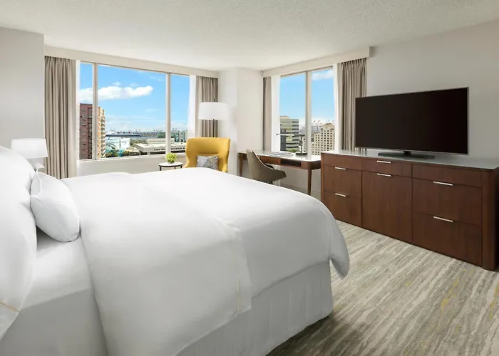 Long Beach Boutique Hotels