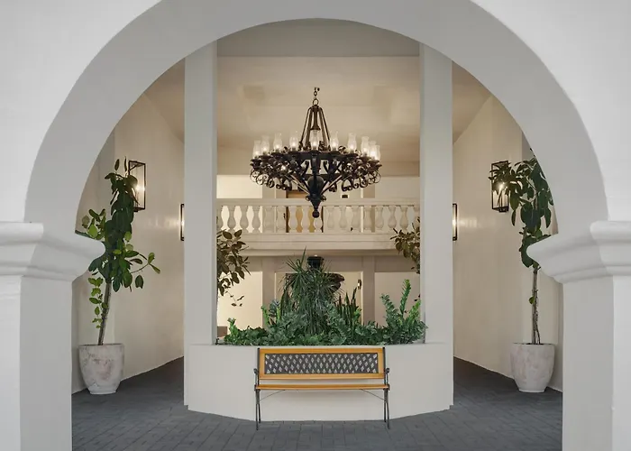 Best 6 Spa Hotels in Phoenix for a Relaxing Getaway