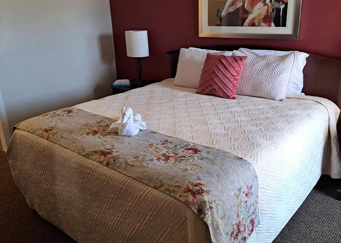 Cleveland Motels