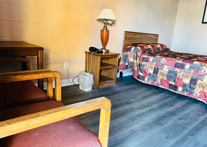 Loves Park Motels