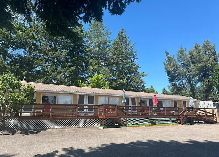 Lakeside Motels