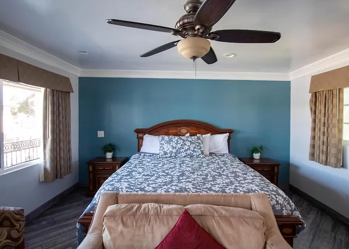 Isla Vista Motels