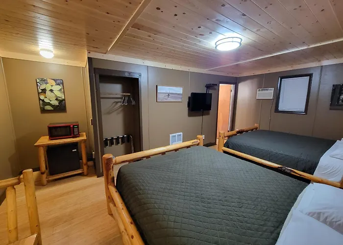 Crescent Motels