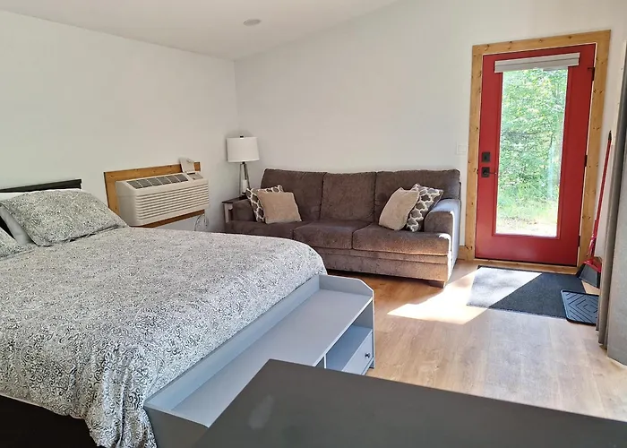Copper Harbor Dog Friendly Hotels