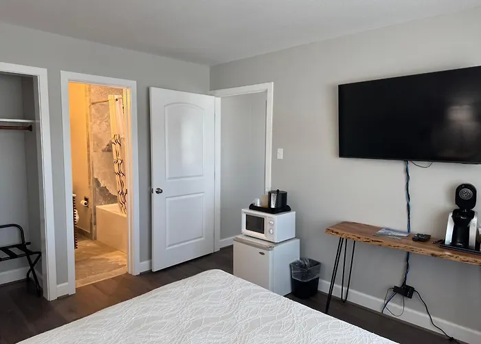 Baker City Dog Friendly Lodging and Hotels