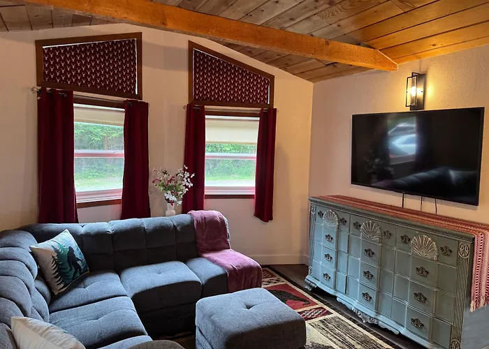 Seward Dog Friendly Lodging and Hotels