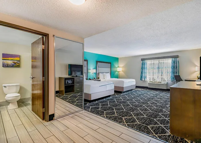 Batavia Dog Friendly Hotels