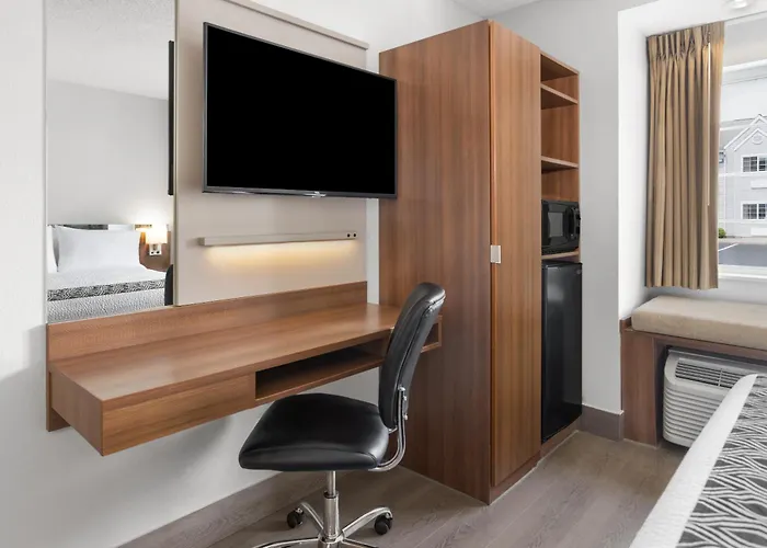 Latham Cheap Hotels