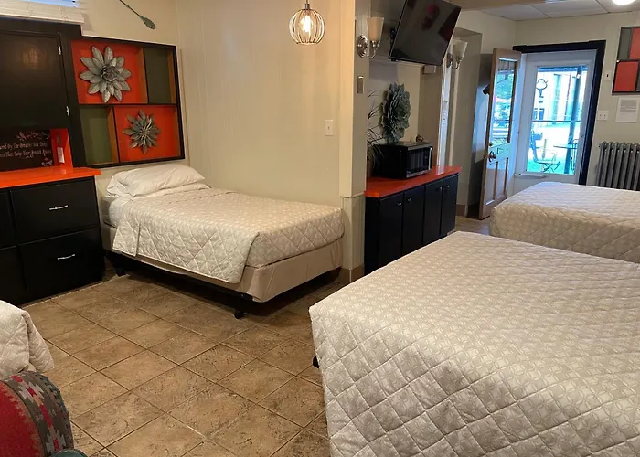 Shippensburg Motels